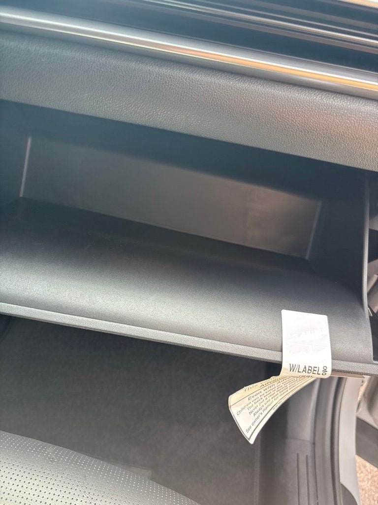 Used 2025 Kia Sorento S w/ Panoramic Sunroof Package FWD image 31