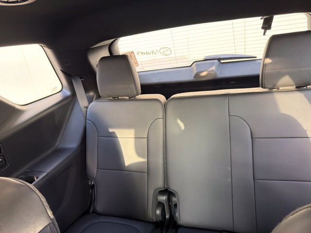 Used 2023 Chevrolet Traverse LT w/ LPO, Floor Liner Package AWD/4WD image 22