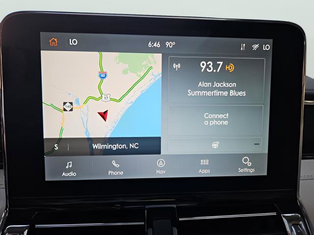 Used 2021 Lincoln Navigator Reserve w/ Luxury Package AWD/4WD image 16