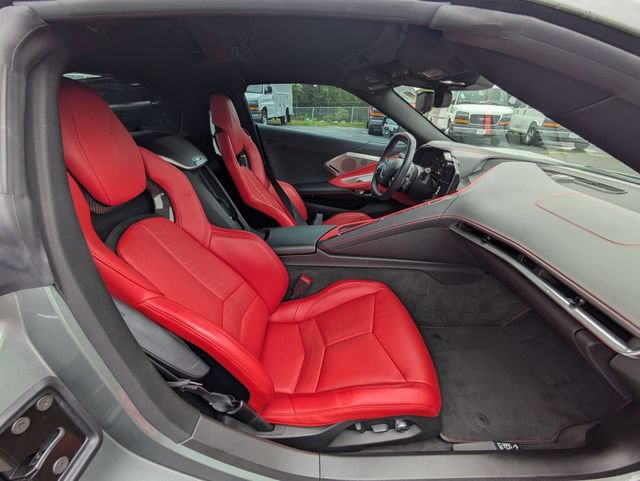 Used 2022 Chevrolet Corvette Stingray Preferred Cpe w/ Z51 Performance Package RWD image 28