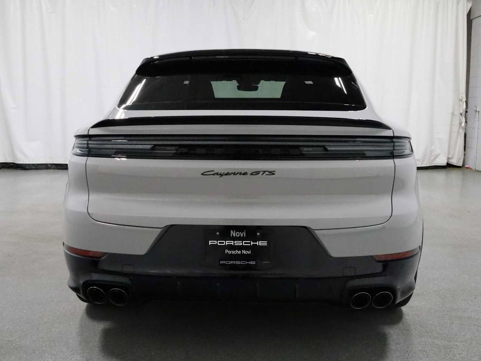 New 2026 Porsche Cayenne GTS AWD/4WD image 7