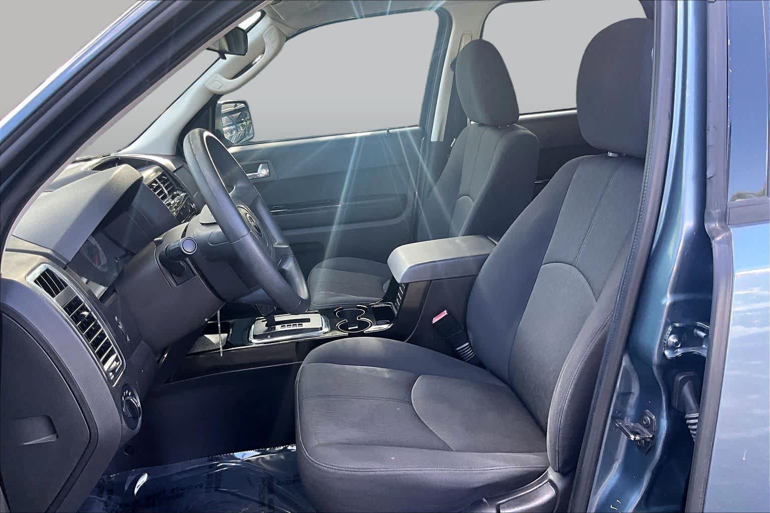 Used 2010 MAZDA Tribute i Sport FWD image 8
