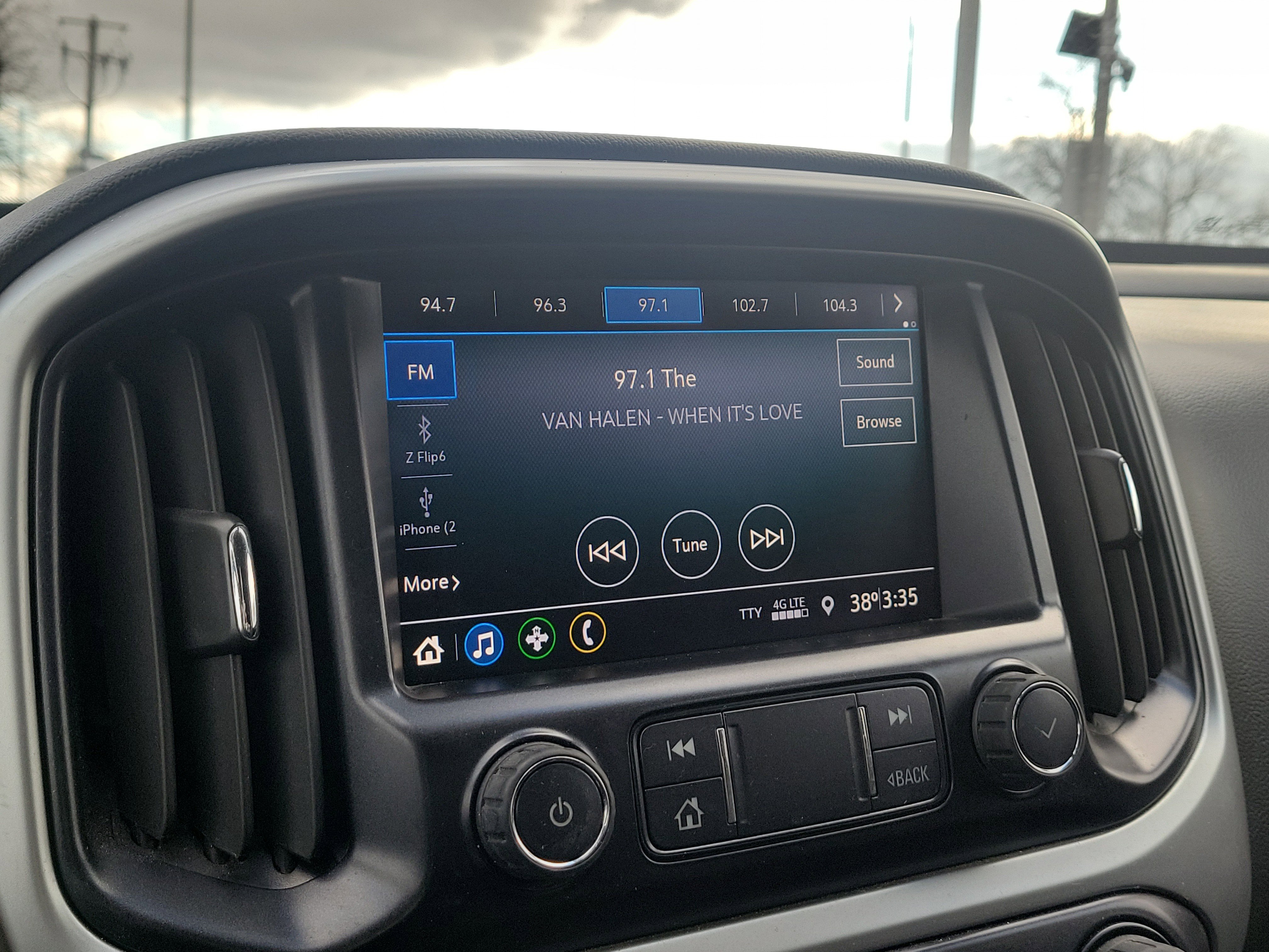 Used 2021 Chevrolet Colorado LT w/ Redline Special Edition image 24