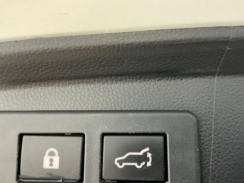 Used 2020 Subaru Outback Premium image 37