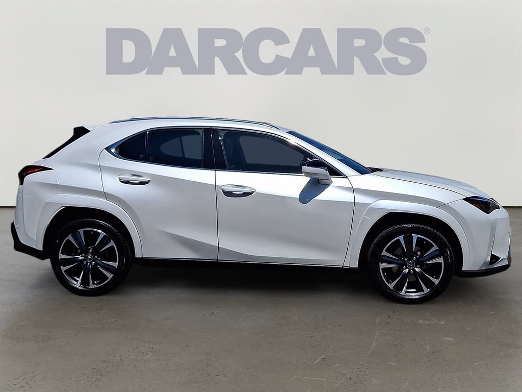Used 2024 Lexus UX 250h AWD w/ Premium Package image 7