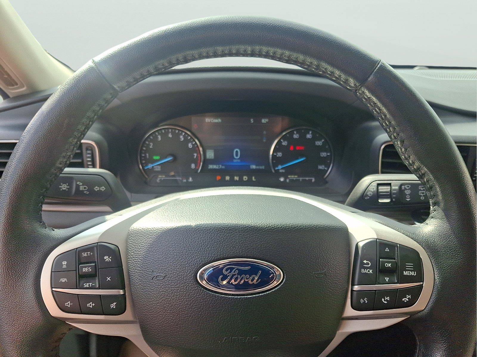 Certified 2023 Ford Explorer Limited w/ Hybrid Equipment Group 310A AWD/4WD image 18