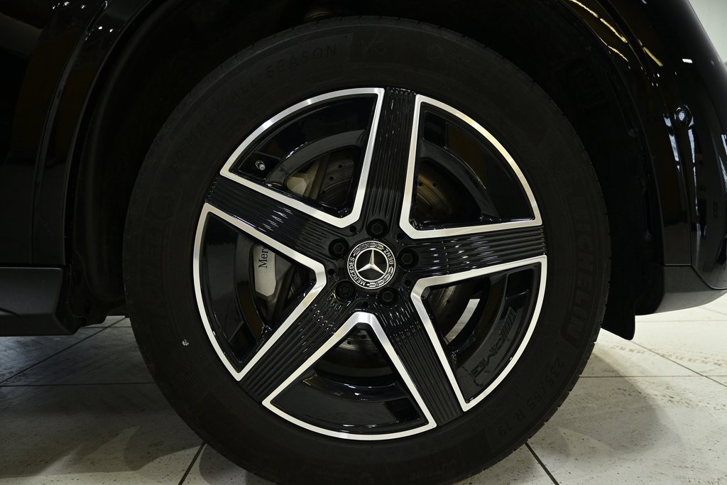 Certified 2024 Mercedes-Benz GLC 300 4MATIC image 9