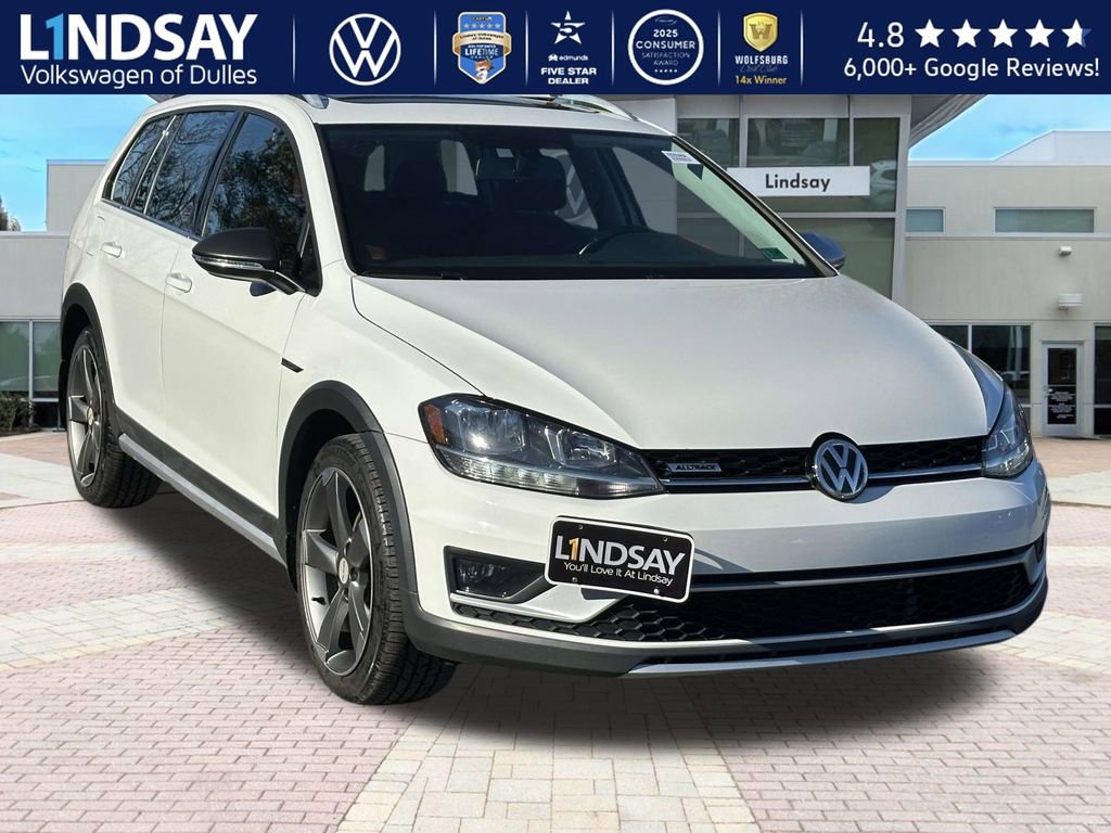 Used 2018 Volkswagen Golf Alltrack SE image 1