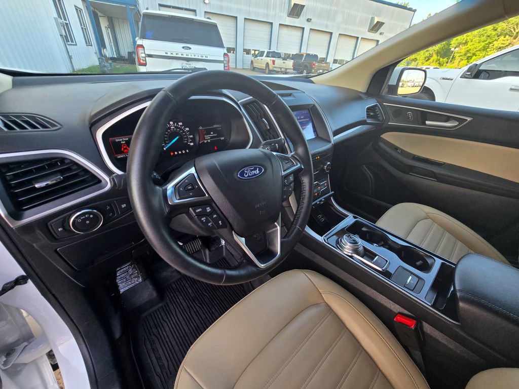 Used 2020 Ford Edge SEL AWD/4WD image 14