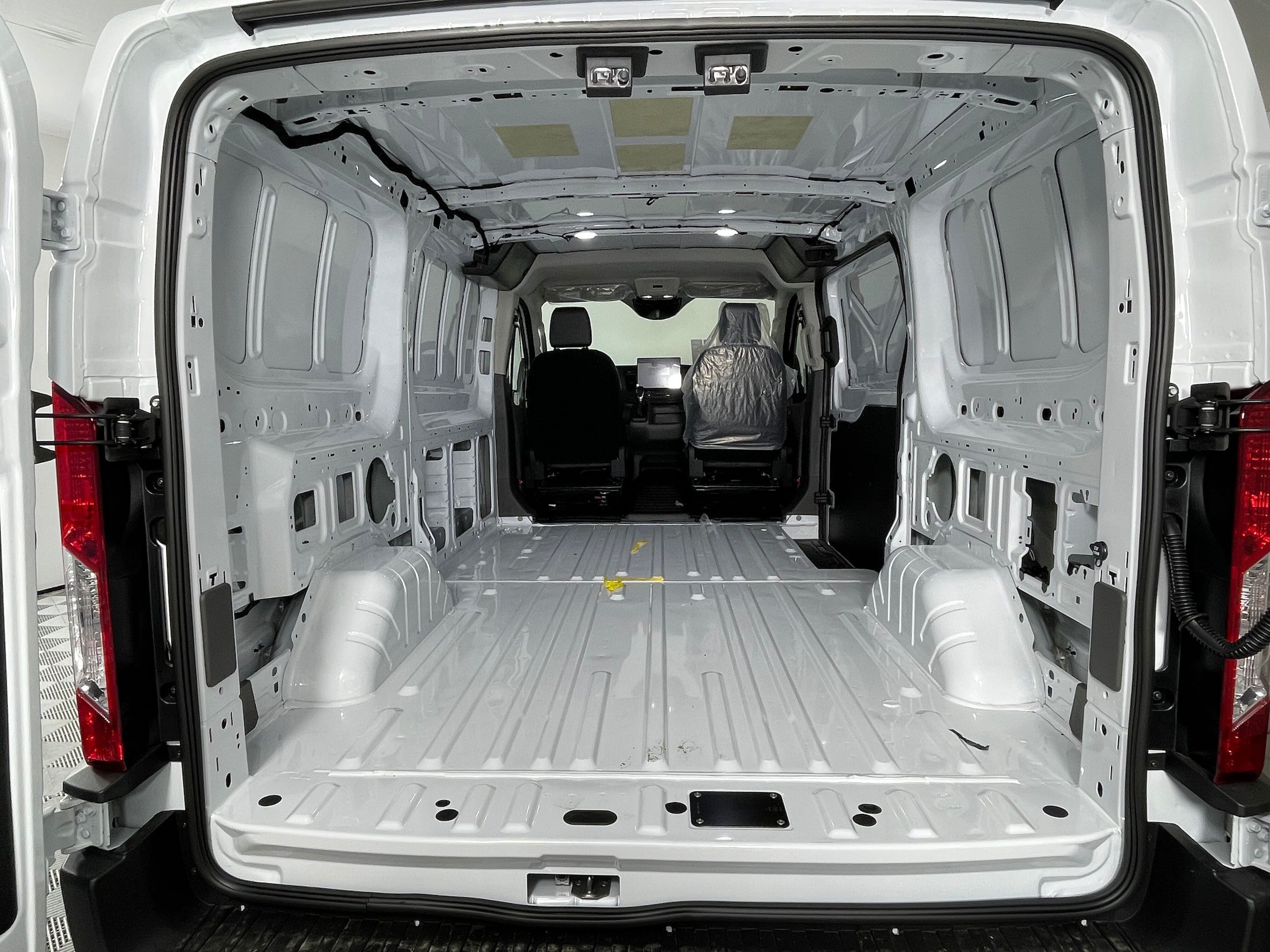 New 2026 Ford Transit 150 Low Roof RWD image 10