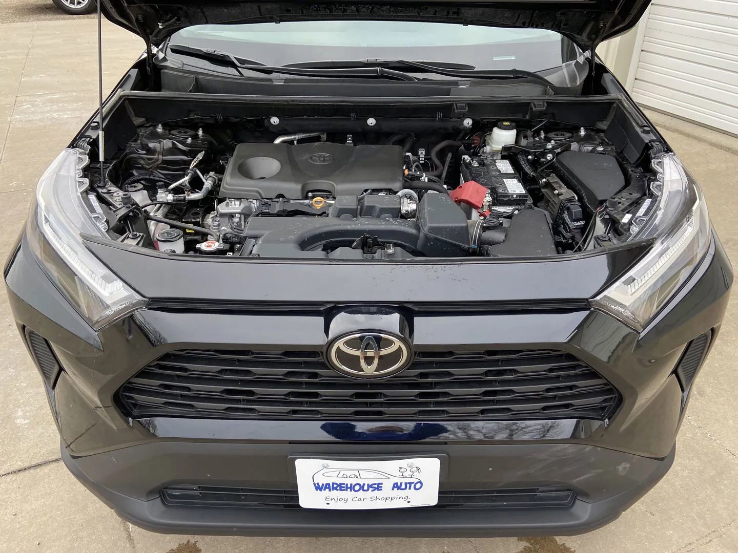 Used 2024 Toyota RAV4 LE AWD/4WD image 22