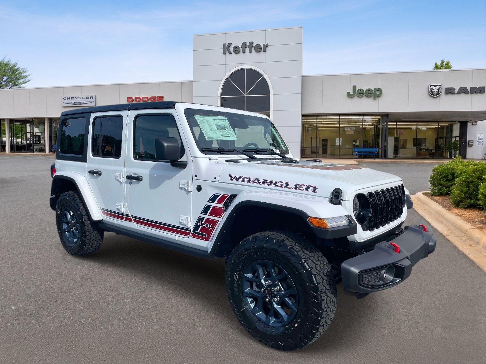 Used 2026 Jeep Wrangler Unlimited Sport w/ Dual Top Group AWD/4WD image 2