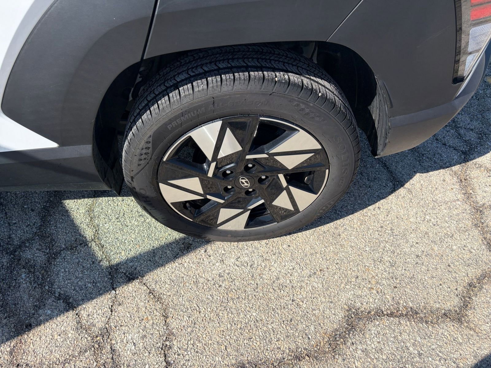 Used 2025 Hyundai Kona SEL image 29