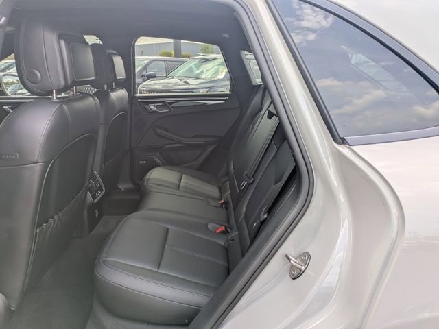 Used 2020 Porsche Macan AWD/4WD image 14