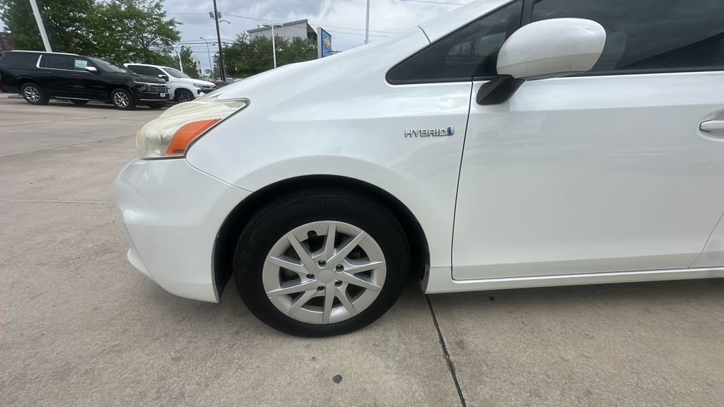 Used 2013 Toyota Prius V Two image 9