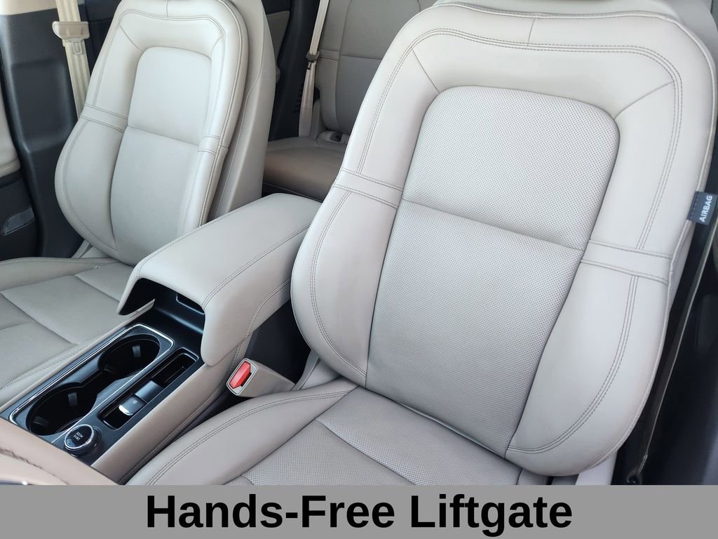 Used 2024 Lincoln Corsair Premiere w/ Equipment Group 101A image 11