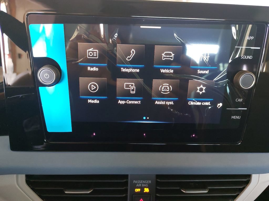 New 2026 Volkswagen Jetta SE FWD image 18