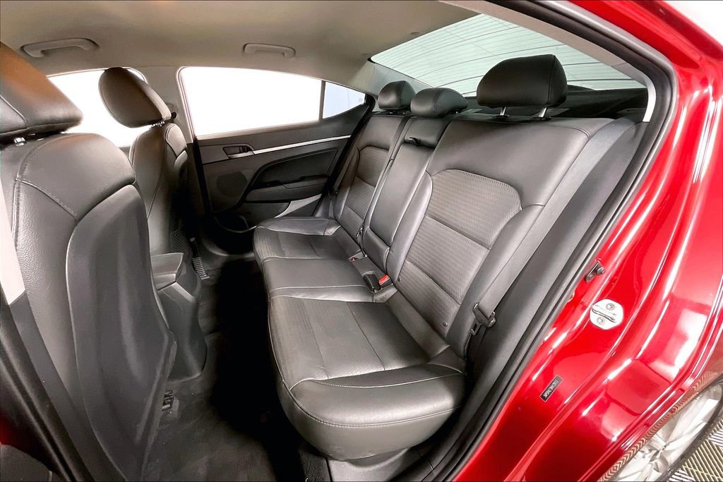 Used 2017 Hyundai Elantra Limited image 24