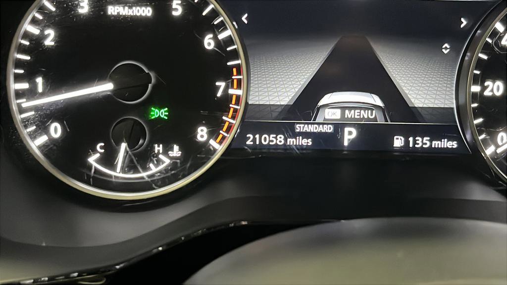 Used 2025 Nissan Pathfinder SL w/ Black Appearance Package FWD image 10