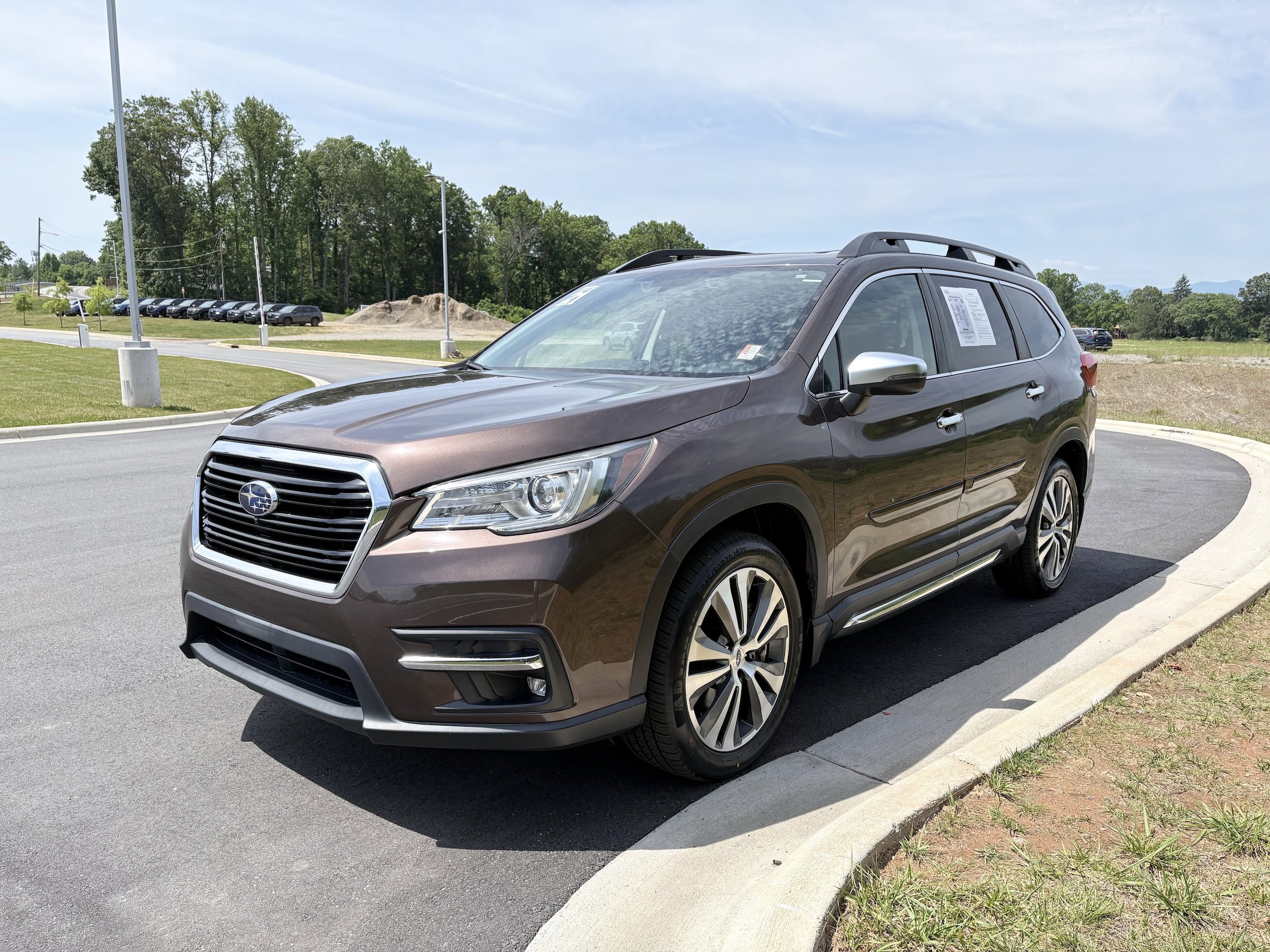 Used 2021 Subaru Ascent Touring AWD/4WD image 3