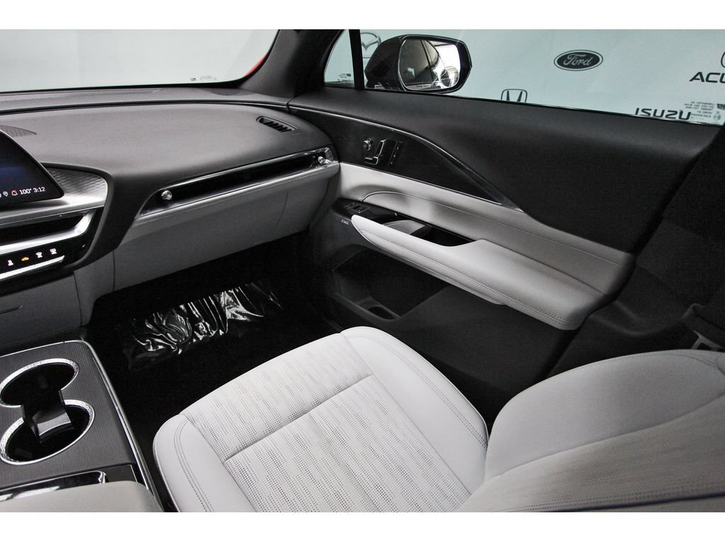 Used 2024 Cadillac Lyriq Sport w/ LPO, Floor Liner Package AWD/4WD image 8