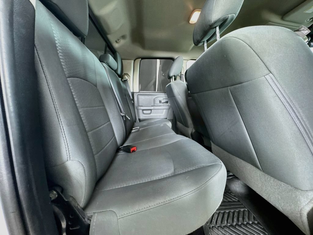 Used 2018 RAM 1500 Classic SLT RWD image 31