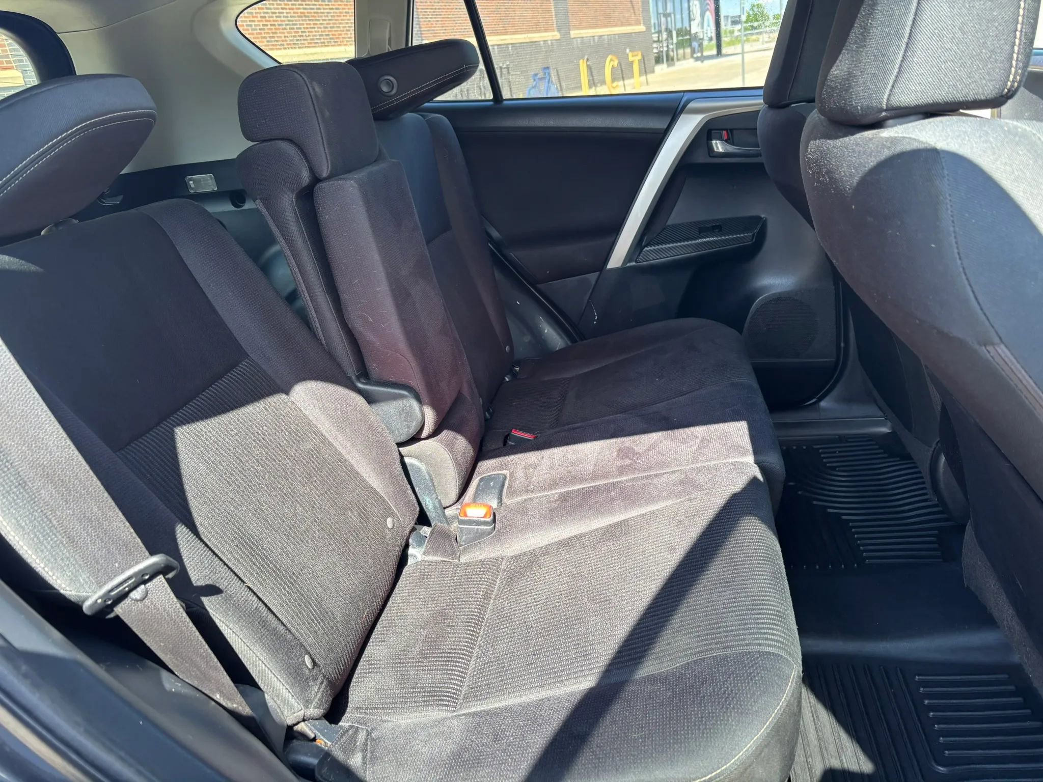 Used 2014 Toyota RAV4 XLE AWD/4WD image 27