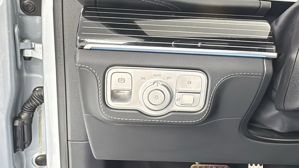 Used 2024 Mercedes-Benz GLS 580 4MATIC image 37