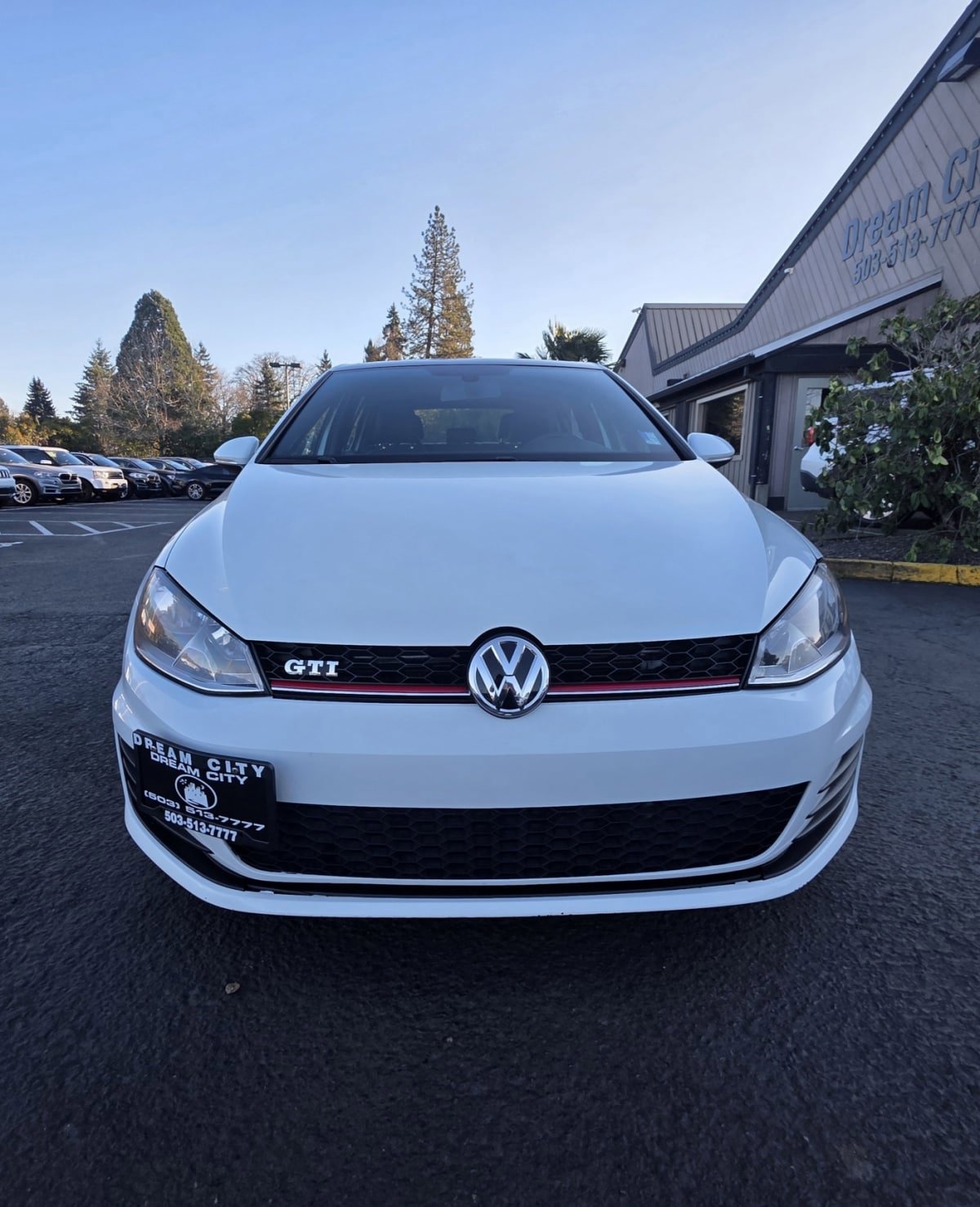 Used 2015 Volkswagen GTI SE FWD image 9