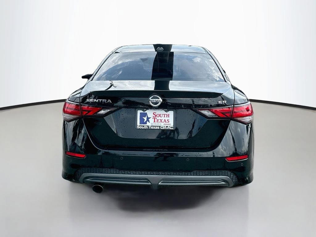 Used 2022 Nissan Sentra SR w/ Lighting Package FWD image 6