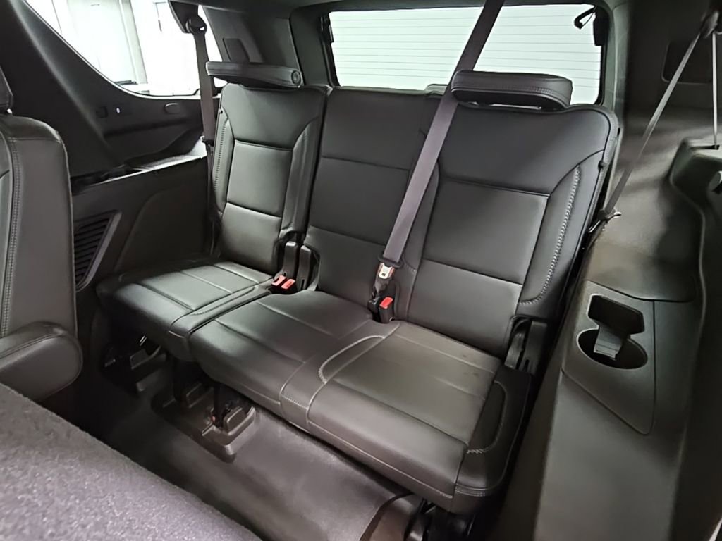 Used 2021 GMC Yukon Denali w/ Denali Premium Package image 38