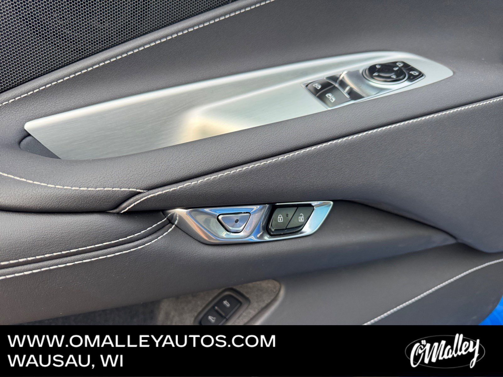 Used 2025 Chevrolet Corvette Stingray Coupe w/ Z51 Performance Package image 17