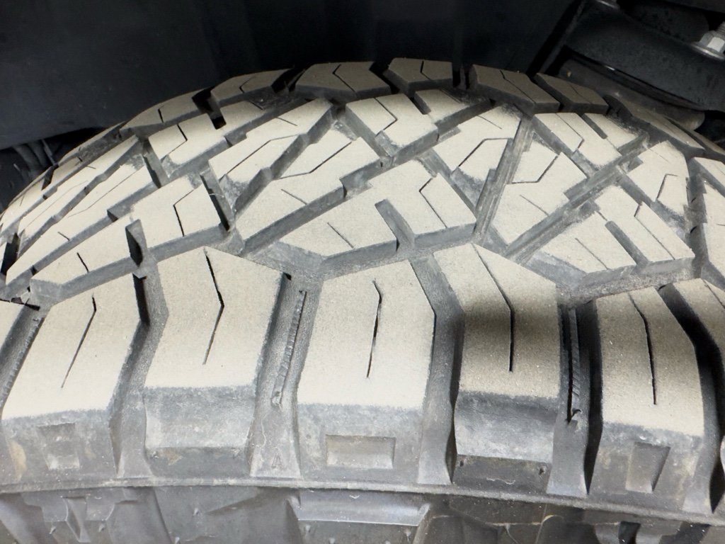 Used 2023 Ford F150 Lightning Platinum image 39