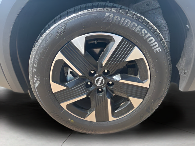 Used 2026 Nissan Kicks SV w/ Cold Weather Package AWD/4WD image 10