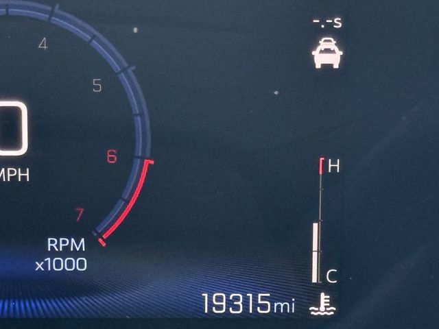 Used 2025 Chevrolet Trax LT image 18