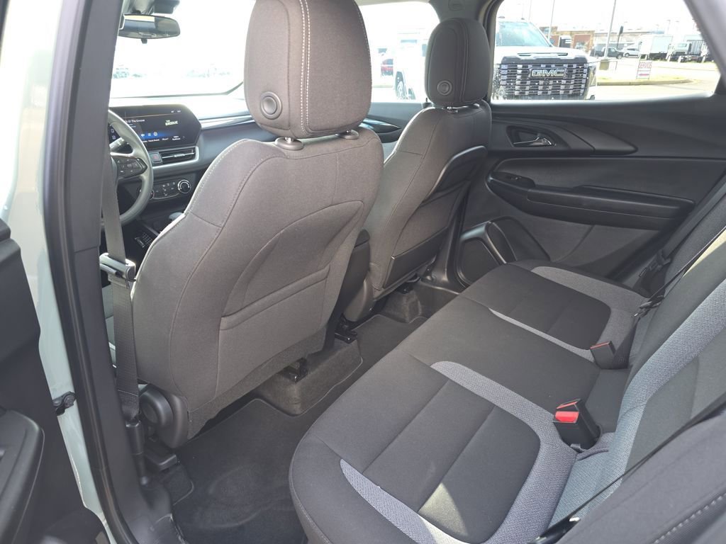 Certified 2025 Chevrolet TrailBlazer LS w/ LS Convenience Package image 14