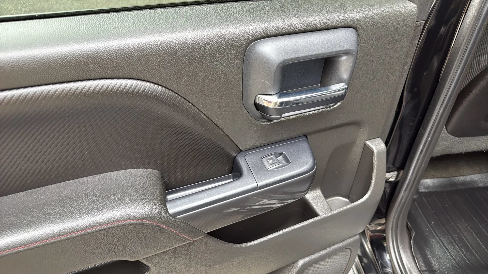 Used 2015 GMC Sierra 1500 SLT AWD/4WD image 16