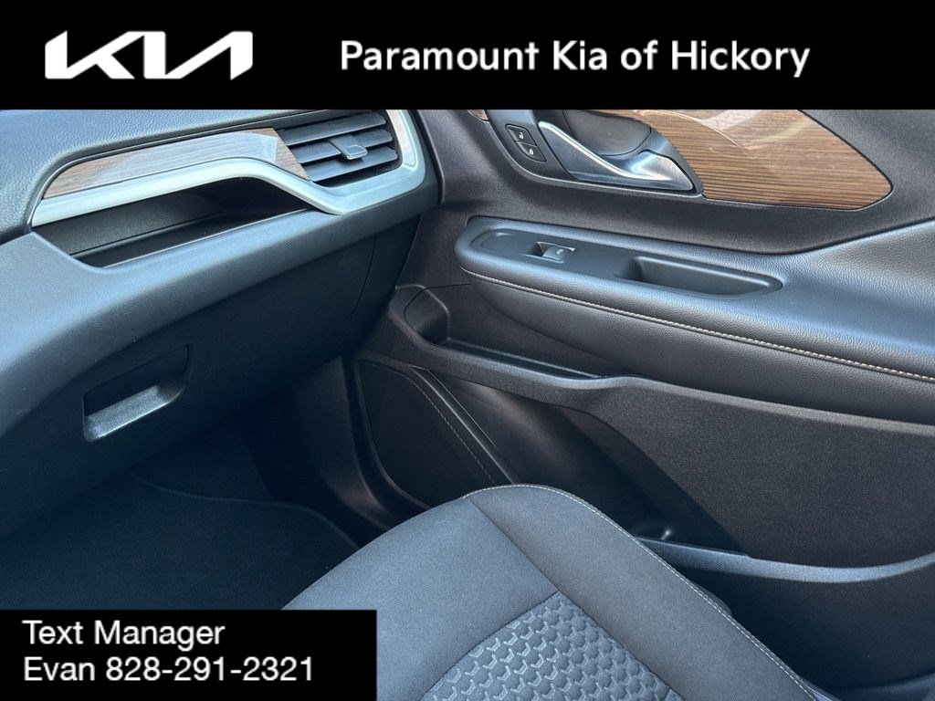 Used 2018 GMC Terrain SLE w/ Driver Convenience Package image 28