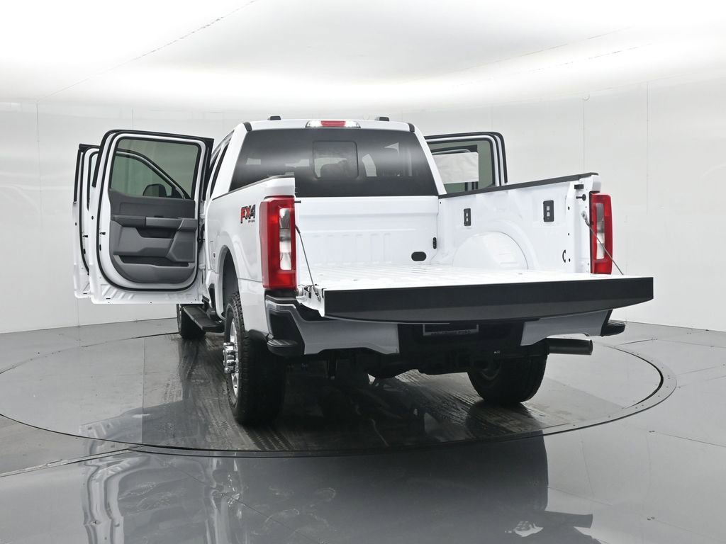 New 2026 Ford F250 XLT w/ FX4 Off-Road Package AWD/4WD image 37