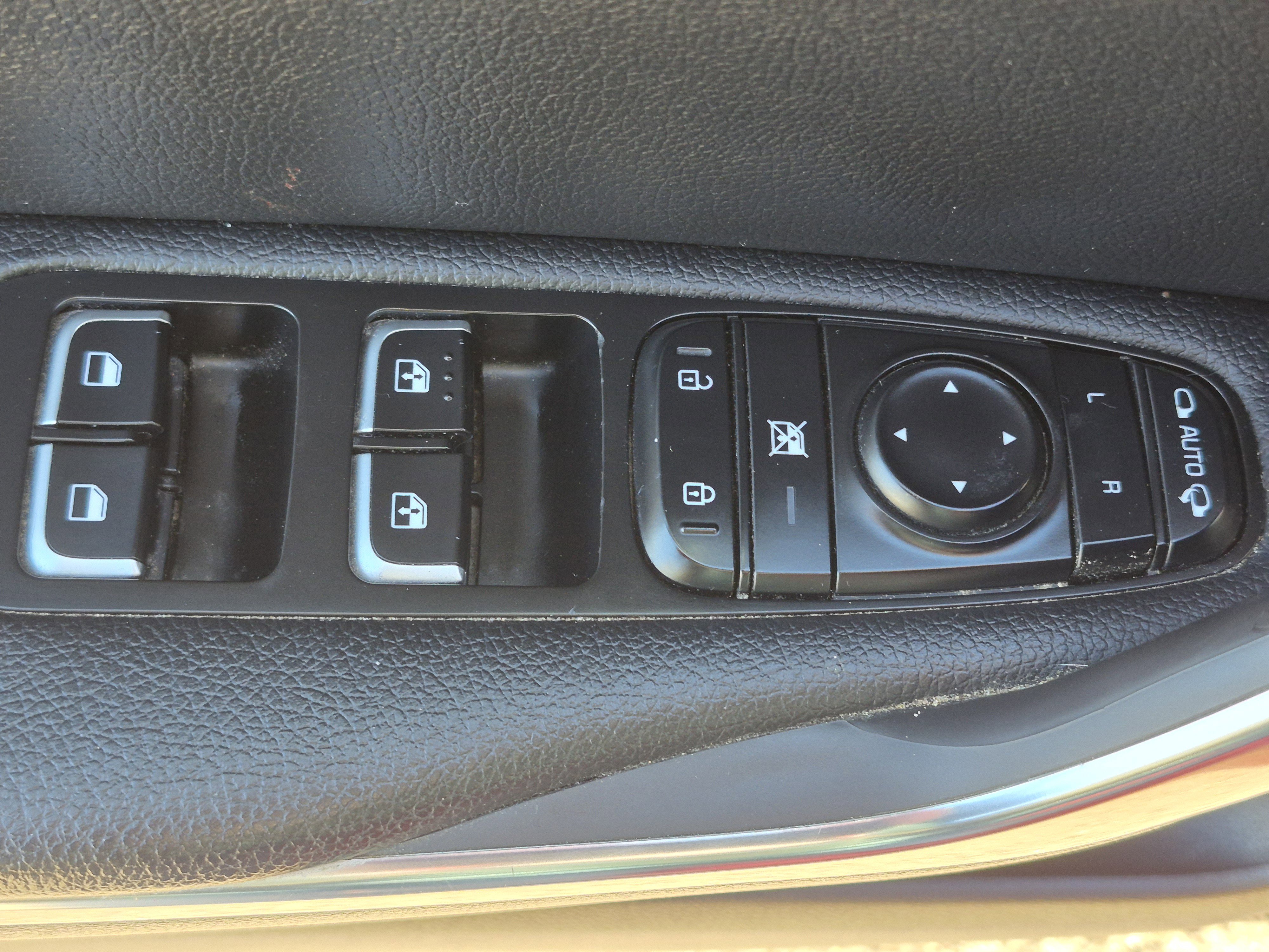 Used 2022 Kia Stinger GT1 image 14