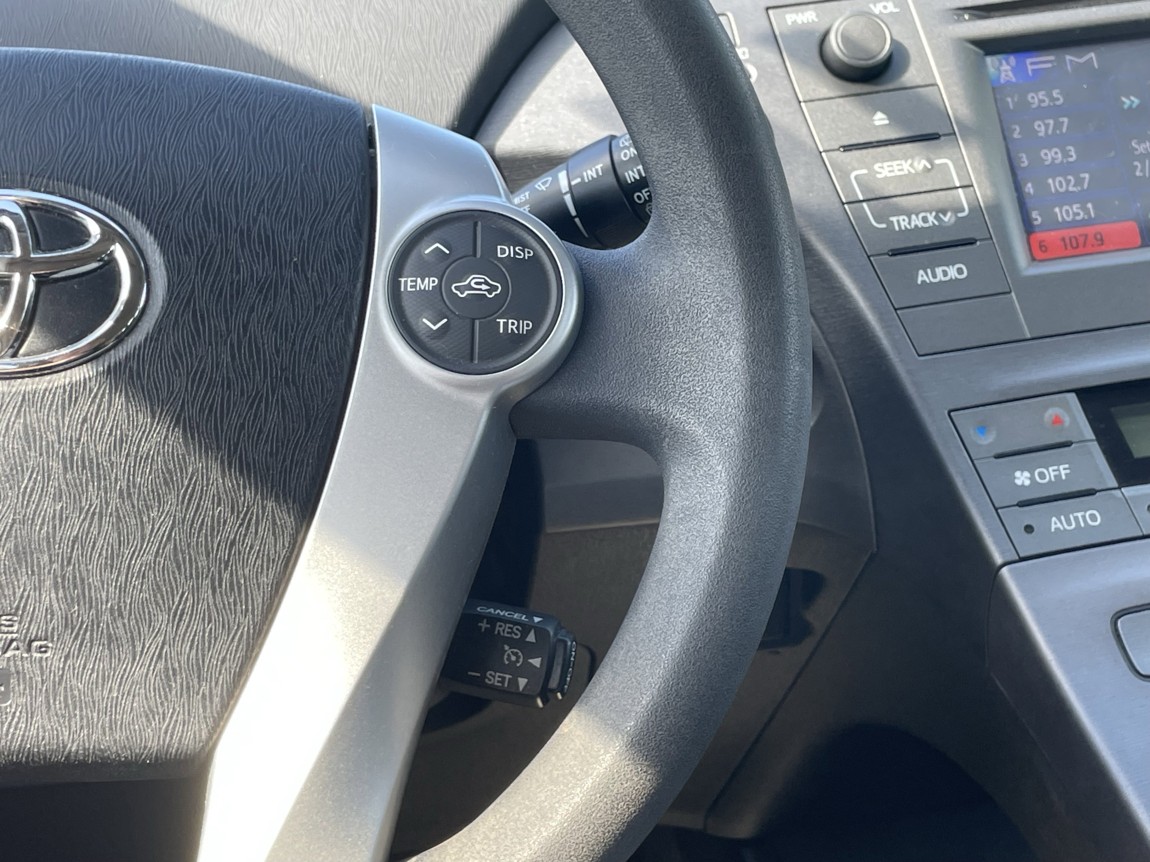 Used 2014 Toyota Prius Two FWD image 19