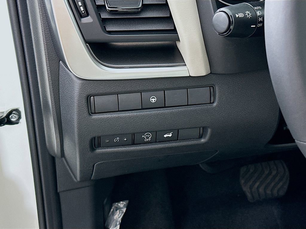 New 2026 Nissan Rogue SV image 14