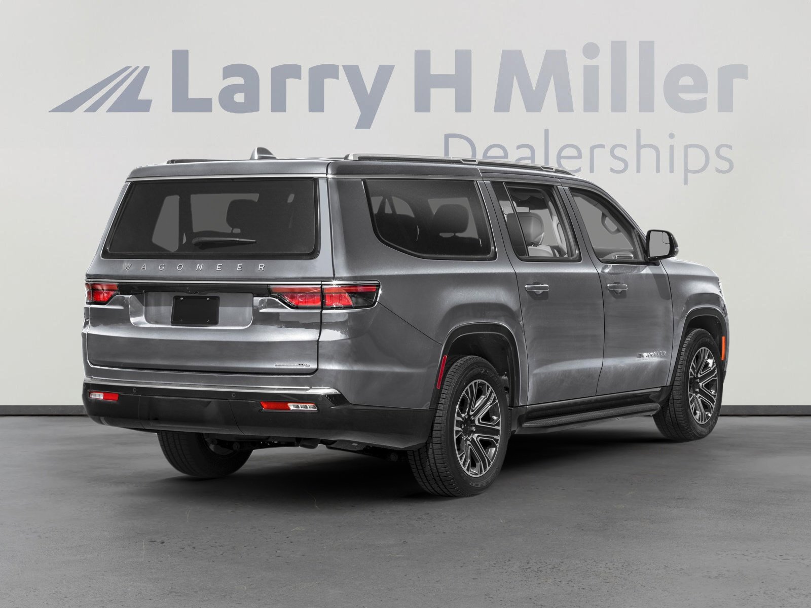 Used 2024 Jeep Wagoneer L Series II w/ Flexible Seating Group image 2