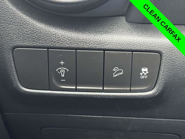 Used 2023 Hyundai Kona SE w/ Cargo Package image 11