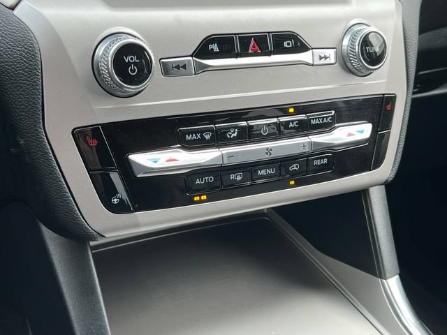 Used 2023 Ford Explorer XLT w/ Equipment Group 202A AWD/4WD image 31