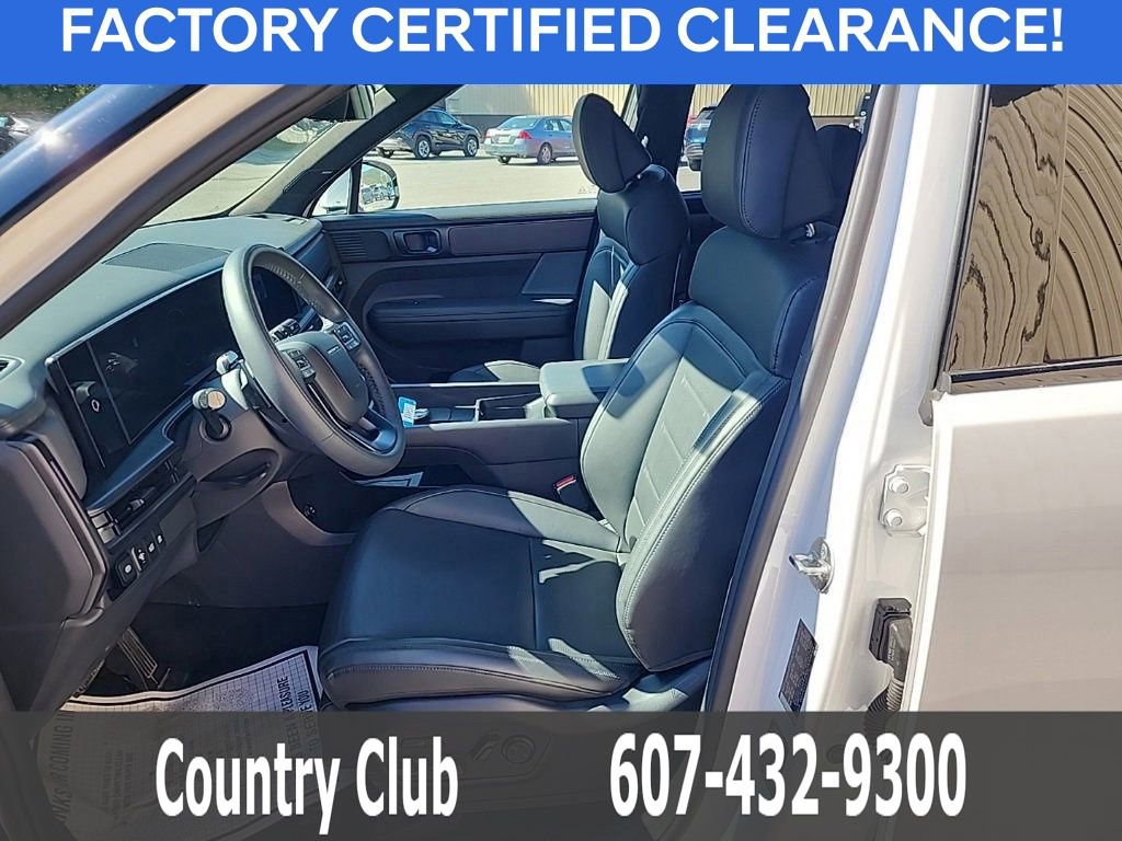 Used 2025 Hyundai Santa Fe Calligraphy image 11