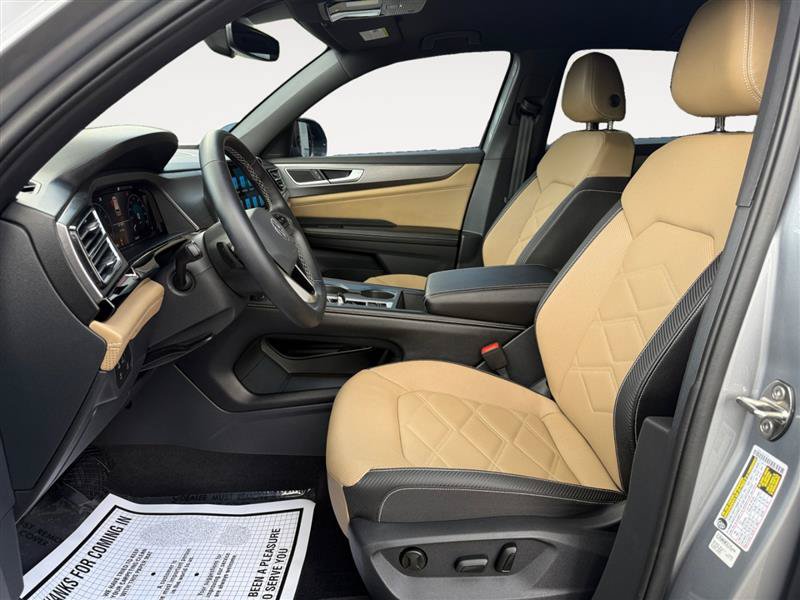 Used 2024 Volkswagen Atlas Cross Sport SE FWD image 10