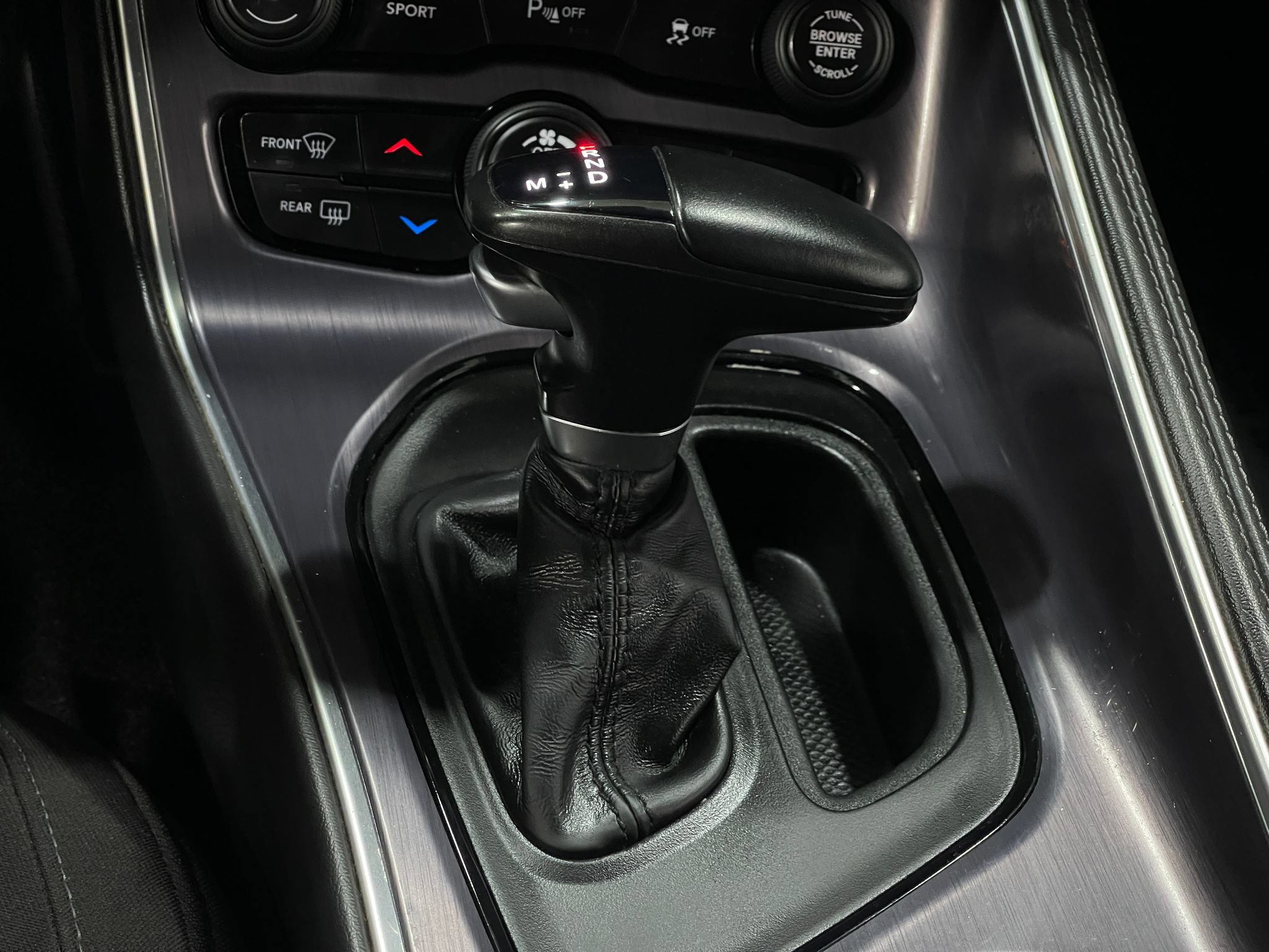 Used 2018 Dodge Challenger R/T RWD image 26