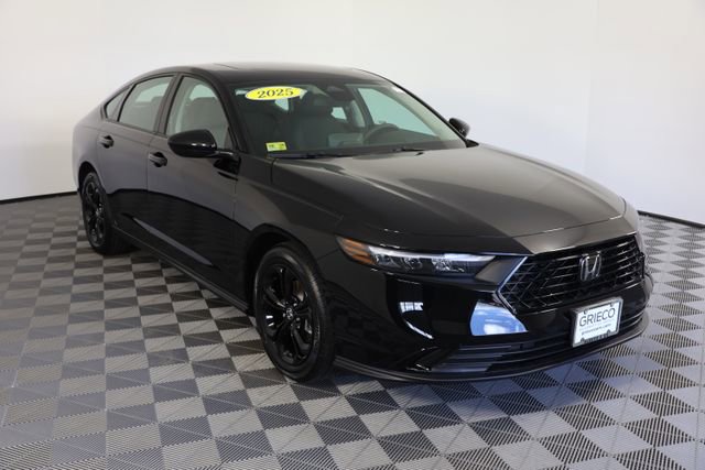 Certified 2025 Honda Accord SE image 1