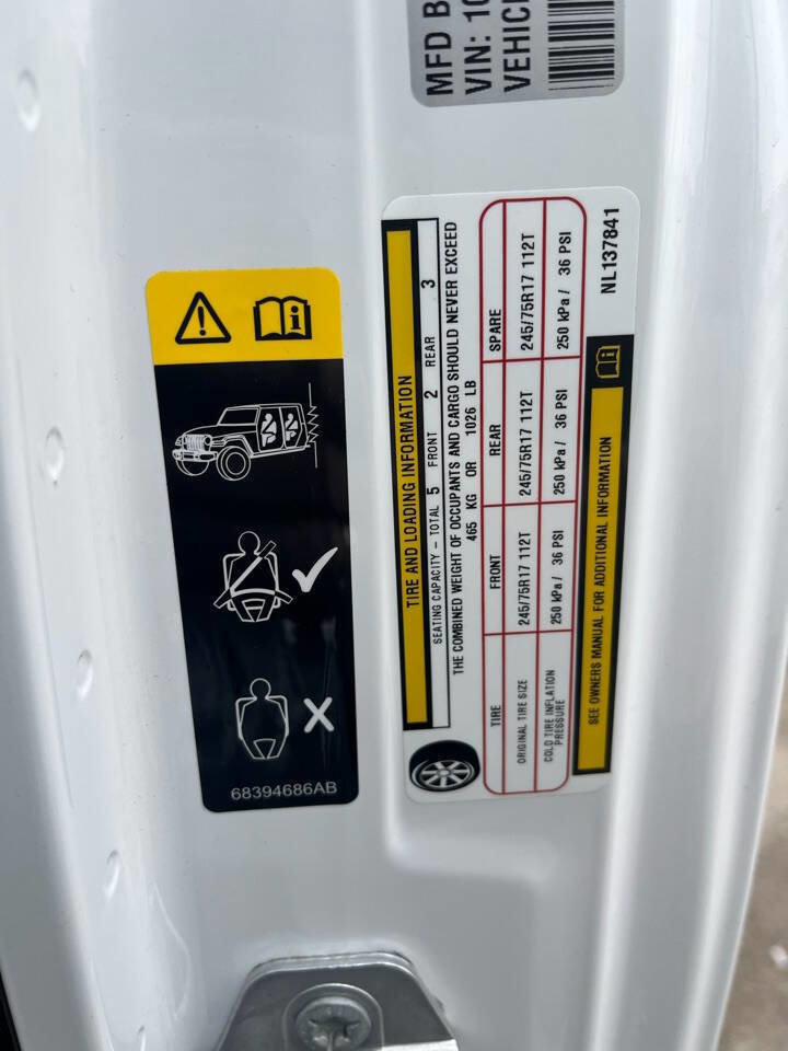 Used 2022 Jeep Gladiator Sport image 27